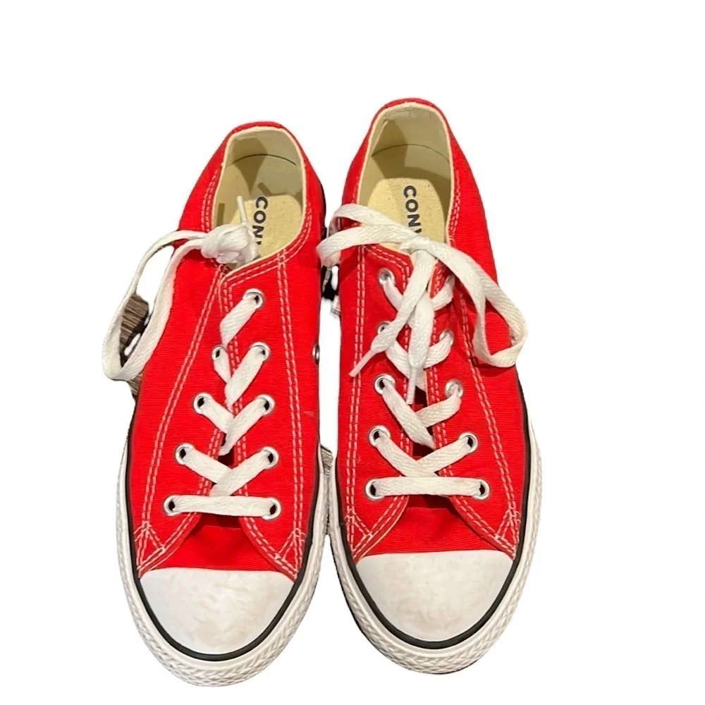 CONVERSE RED SNEAKERS size 2.5